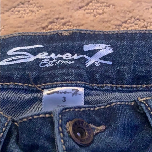 jeans - Picture 3 of 3